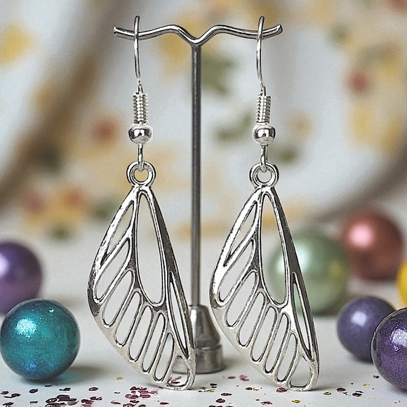 5 For $25💫Silver Butterfly Wing Dangles Earrings - Picture 3 of 5